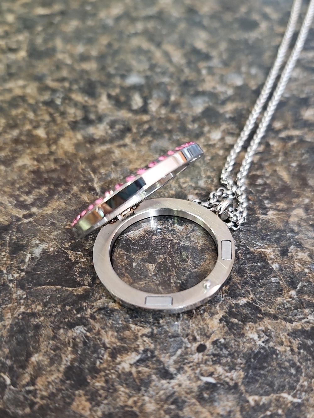 Stainless steel floating locket pink crystal NWOT - Picture 3 of 8